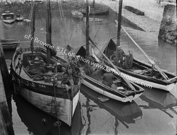 OYSTER BOATS IN CHAMBER